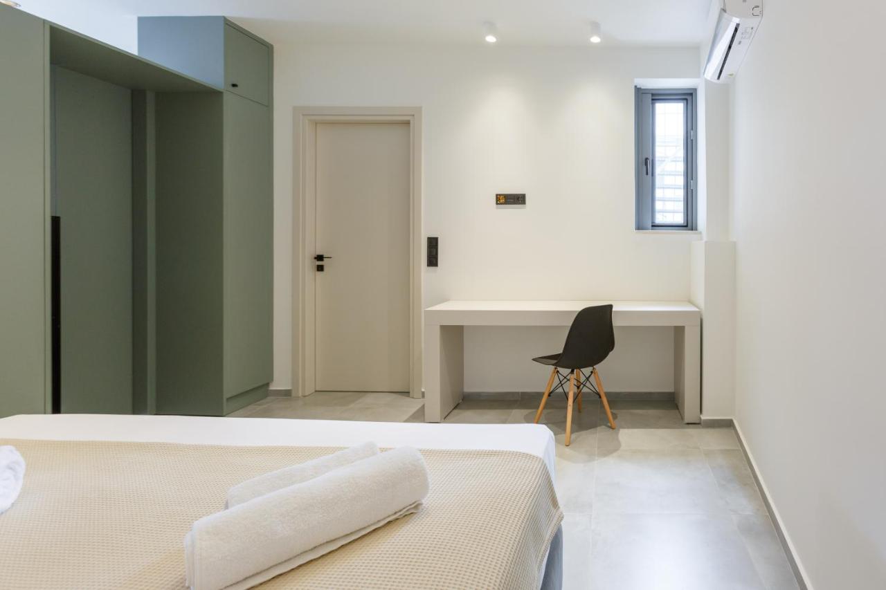 Studio W/King Size Bed Near The Heart Of קלמאטה מראה חיצוני תמונה