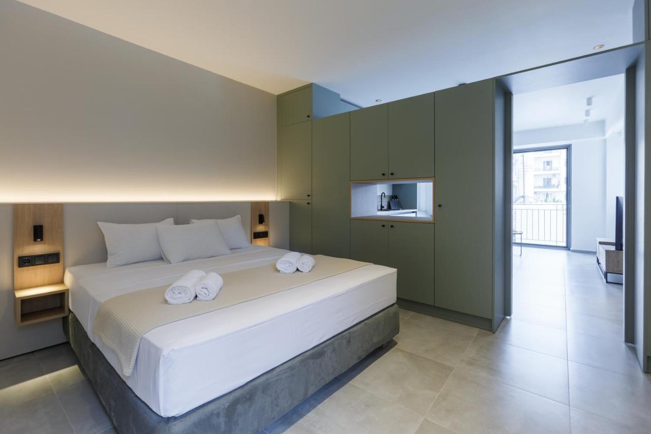 Studio W/King Size Bed Near The Heart Of קלמאטה מראה חיצוני תמונה